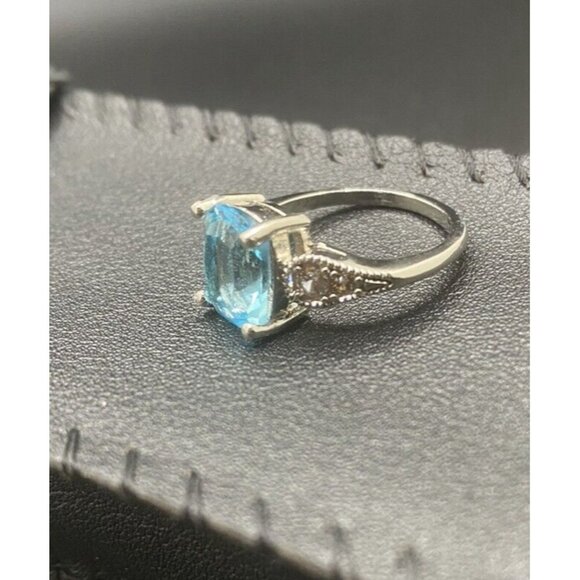 Emerald Cut Lab Blue Topaz Ring  CZ  Accents Size 5.75 3.4 grams Silver Plated - Picture 4 of 8